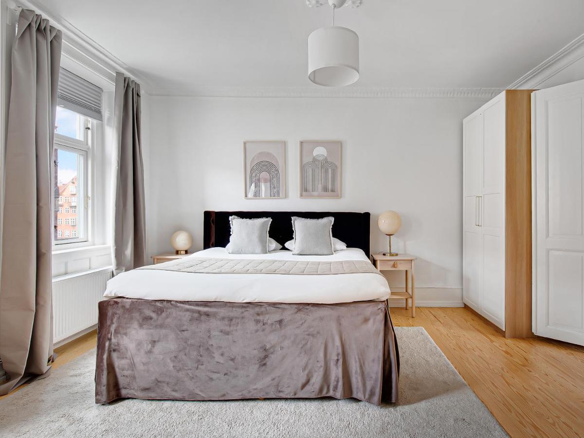 Sanders Stage - Chic Three-Bedroom Apartment Near Nyhavn Kopenhagen Buitenkant foto